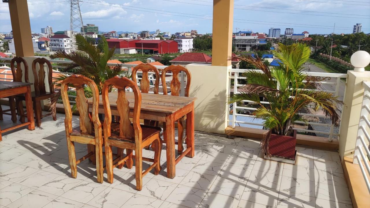 Monica Hotel Kampot