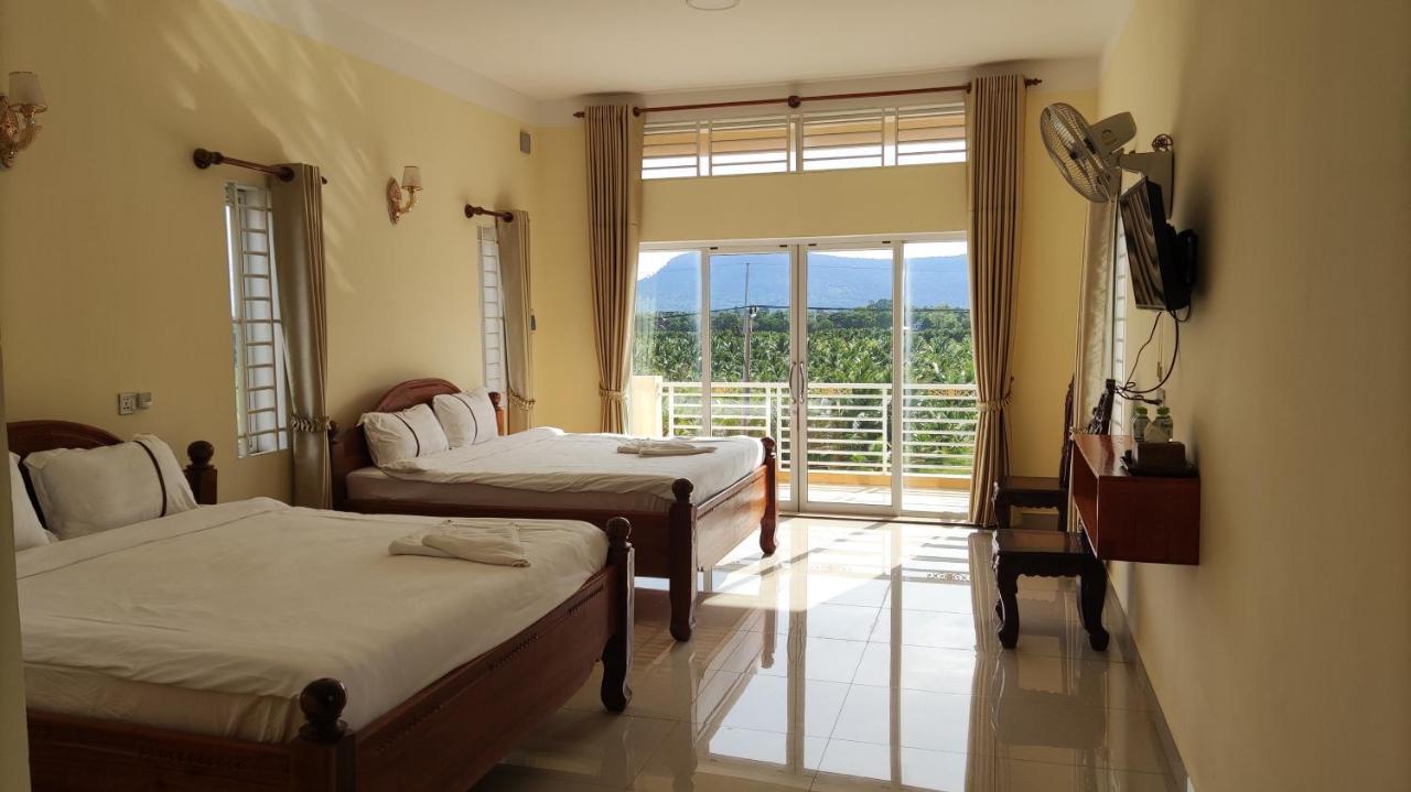 Hotel Monica