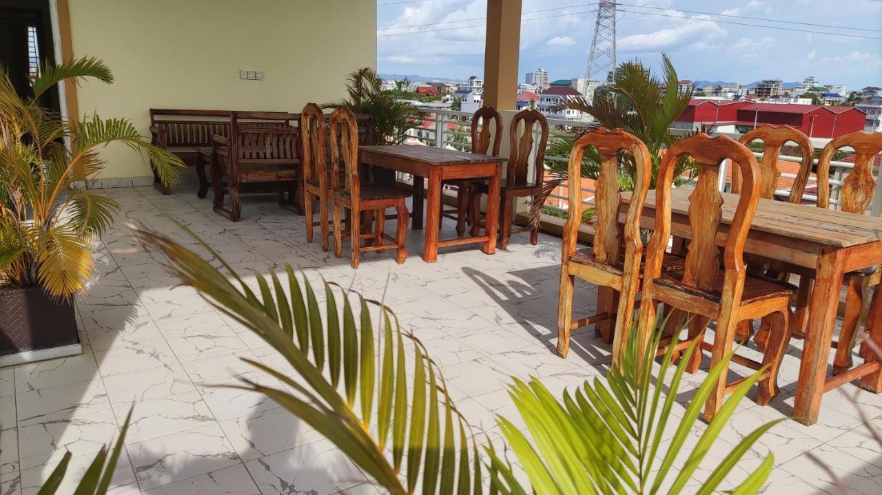 Hotel Monica